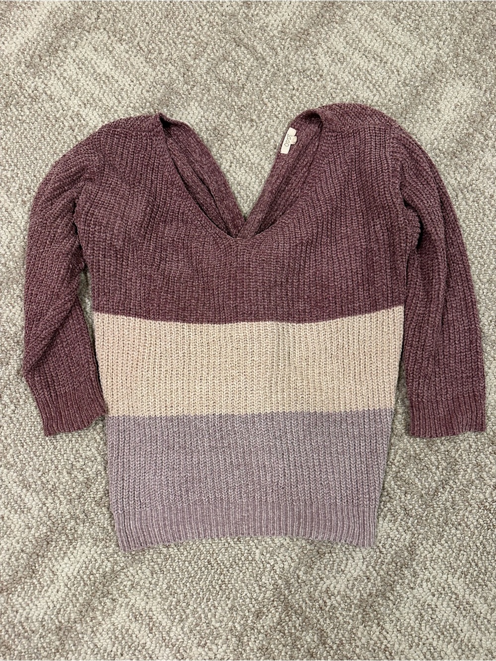 Boutique Cozy Colorblock V-Neck Sweater